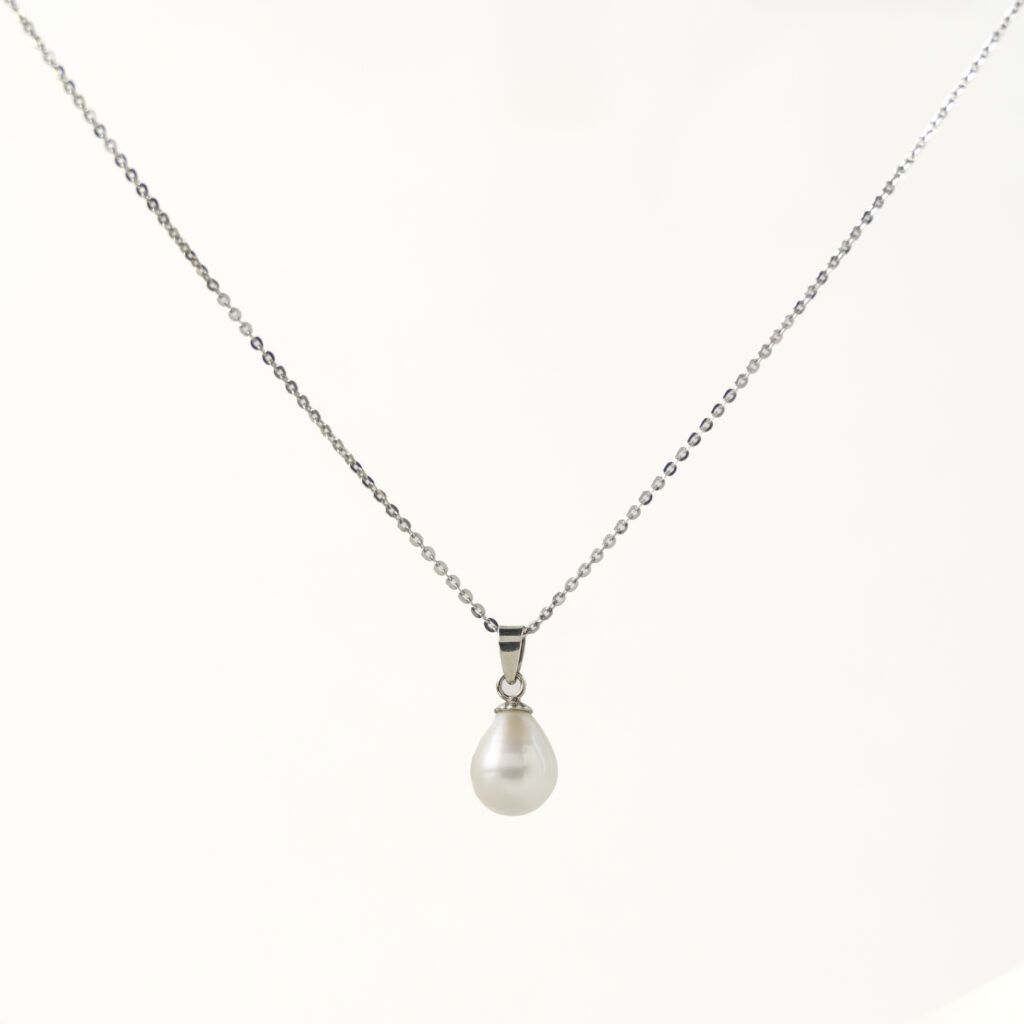 Natural Freshwater Pearl